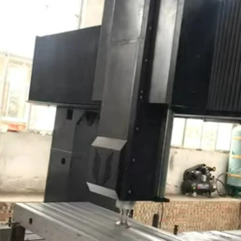 די שפּעלטל פּלאַטפאָרמע איז אונטער CNC קאָמפּיוטער נומעראַל קאָנטראָל מאַשינינג
